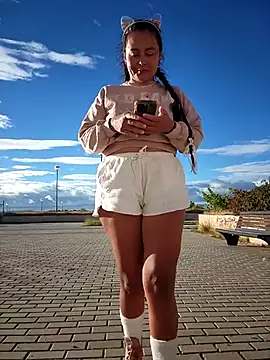 Snapshot of bellapaty chatting on October 23, 2025, 8:02 am bellapaty online show from October 23, 2025, 8:02 am