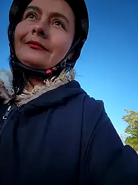 Snapshot of bellapaty chatting on October 7, 2025, 7:20 am bellapaty online show from October 7, 2025, 7:20 am