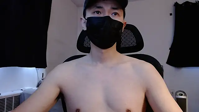Snapshot of twbobo00715 chatting on February 17, 2025, 5:12 pm twbobo00715 online show from February 17, 2025, 5:12 pm