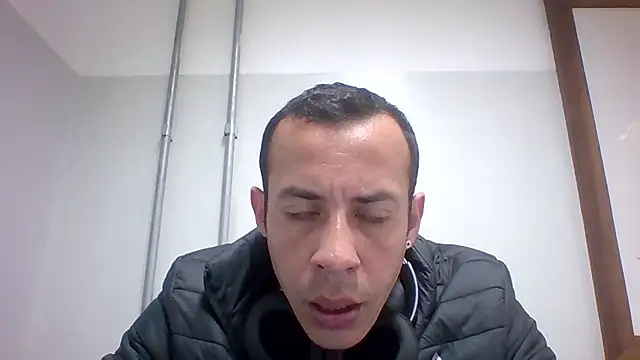 MachoScorpionCaralho online show from June 25, 2026, 1:38 pm