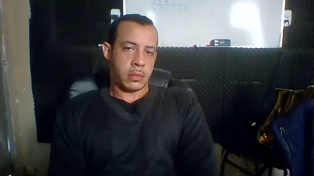 MachoScorpionCaralho online show from June 15, 2026, 1:44 pm