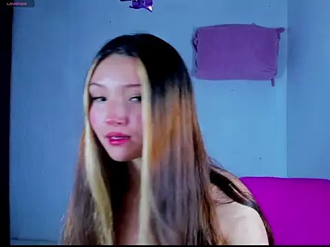 Alice bloom  online show from January 15, 2026, 7:34 am