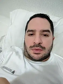 CamiolfeHotXxx online show from March 5, 2025, 10:00 am