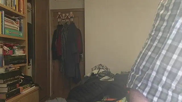 curiosillo83 online show from February 12, 2026, 3:23 pm