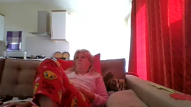 TrustfulVampire1 online show from November 15, 2025, 6:17 am