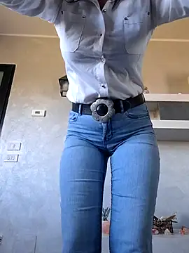 Snapshot of luxxe25 chatting on March 30, 2026, 9:00 am luxxe25 online show from March 30, 2026, 9:00 am