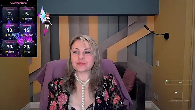 Candy Long online show from November 18, 2025, 6:28 am