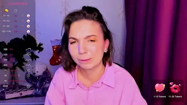 KindHazelHere  online show from December 22, 2025, 6:13 am