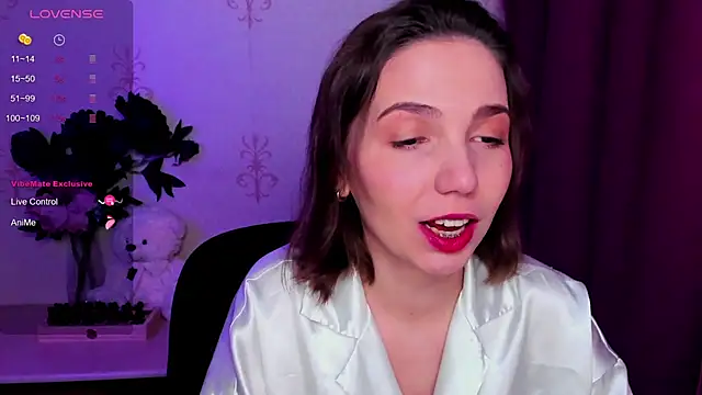 KindHazelHere  online show from February 25, 2026, 11:48 pm