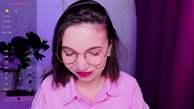 KindHazelHere  online show from February 27, 2026, 11:48 pm