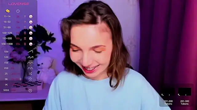 KindHazelHere  online show from April 13, 2026, 12:25 am