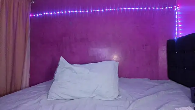 Snapshot of Miis_sara_ chatting on February 13, 2026, 3:06 am Miis sara online show from February 13, 2026, 3:06 am