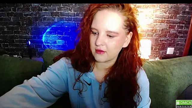 FlowerOfFreedom  online show from December 19, 2025, 4:38 am