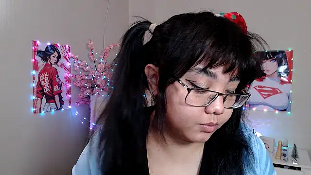 Moertomlly online show from December 22, 2025, 4:34 am