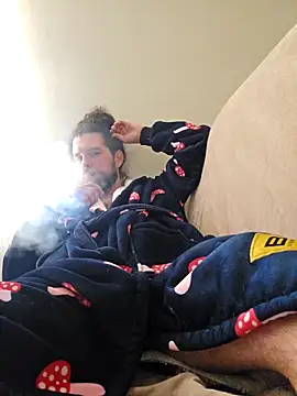 Wooderson107 online show from November 5, 2025, 3:15 pm