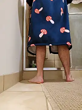 Wooderson107 online show from February 11, 2026, 7:36 pm