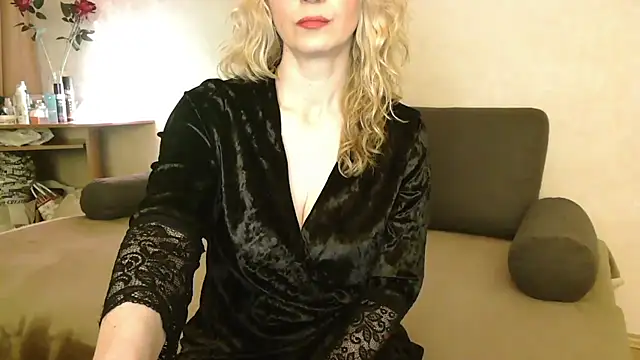 Snapshot of Natasha_Nannette chatting on December 3, 2025, 6:51 pm Natasha Nannette online show from December 3, 2025, 6:51 pm