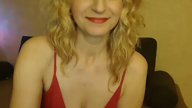 Snapshot of Natasha_Nannette chatting on December 13, 2025, 8:04 pm Natasha Nannette online show from December 13, 2025, 8:04 pm