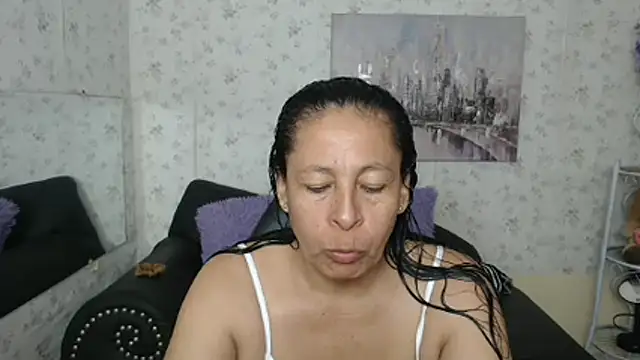 Snapshot of mature_martina chatting on June 26, 2026, 11:43 pm mature martina online show from June 26, 2026, 11:43 pm