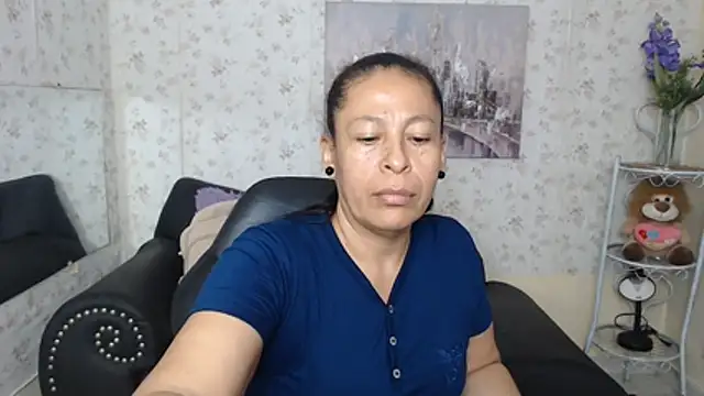 Snapshot of mature_martina chatting on July 7, 2026, 11:08 pm mature martina online show from July 7, 2026, 11:08 pm