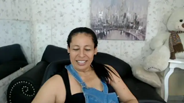 Snapshot of mature_martina chatting on June 15, 2026, 8:30 pm mature martina online show from June 15, 2026, 8:30 pm