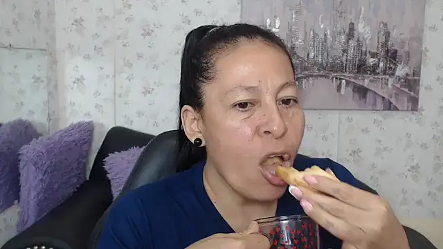 Snapshot of mature_martina chatting on June 29, 2026, 9:58 pm mature martina online show from June 29, 2026, 9:58 pm