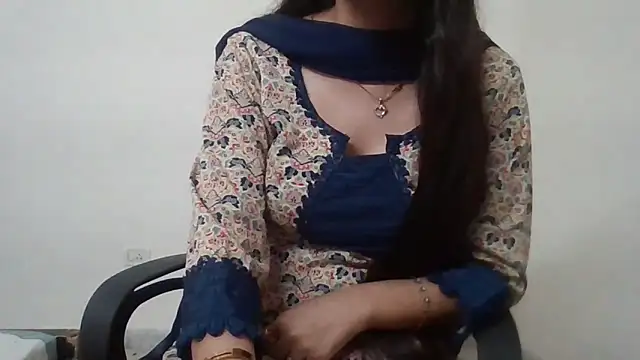 Snapshot of Sexy_iknoor chatting on May 5, 2026, 6:16 am Sexy iknoor online show from May 5, 2026, 6:16 am