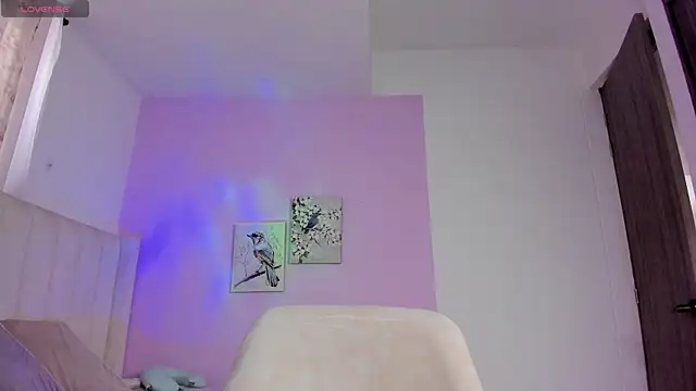 Snapshot of Mhia_palmer chatting on October 25, 2025, 1:23 pm Mhia palmer online show from October 25, 2025, 1:23 pm