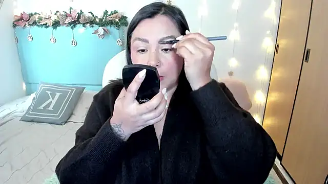 Snapshot of bigbooty-30 chatting on January 14, 2026, 1:15 pm bigbooty-30 online show from January 14, 2026, 1:15 pm