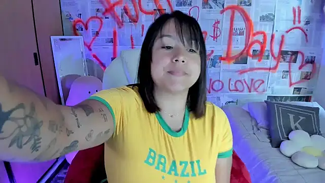 bigbooty-30 online show from February 17, 2025, 11:55 am