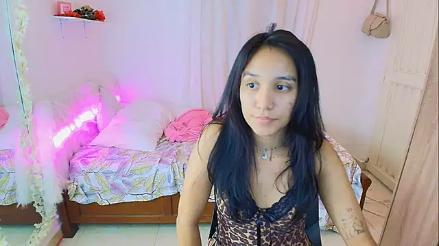 Nanami 19 online show from December 1, 2025, 6:53 pm