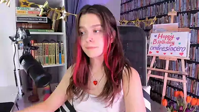 Snapshot of icefroqq chatting on March 8, 2025, 11:39 pm icefroqq online show from March 8, 2025, 11:39 pm