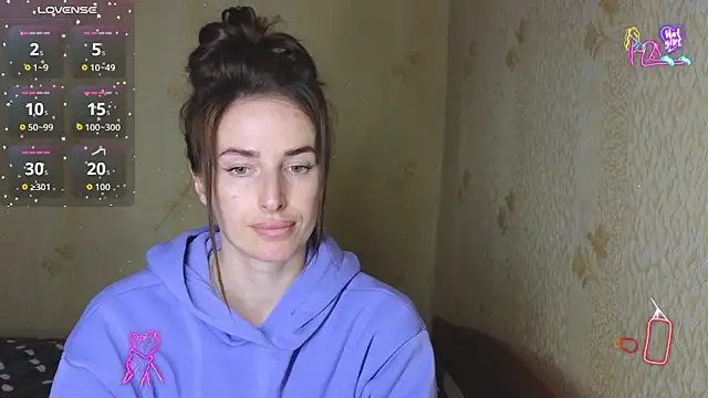 xx adrihanna xx online show from March 25, 2026, 5:01 pm