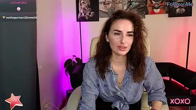 xx adrihanna xx online show from February 24, 2025, 7:52 pm