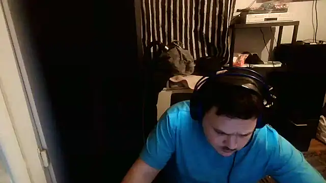 Bebemickey75 online show from February 10, 2025, 8:10 pm