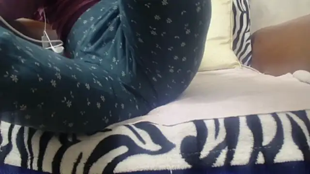 Snapshot of Web_Lady chatting on November 27, 2025, 5:08 am Web Lady online show from November 27, 2025, 5:08 am