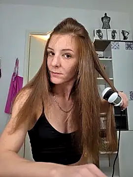 Snapshot of Ladykimberly_XOXO chatting on November 27, 2025, 3:34 pm Ladykimberly XOXO online show from November 27, 2025, 3:34 pm