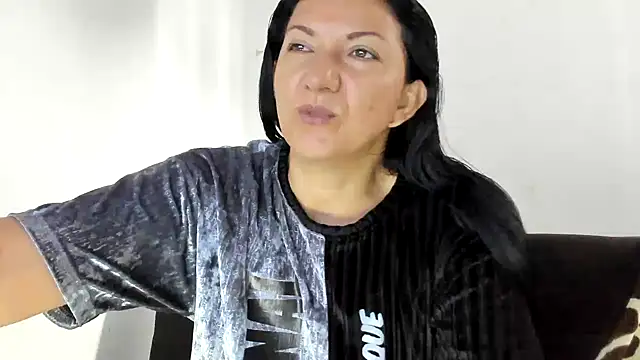 Angelblue  online show from October 8, 2025, 2:51 pm