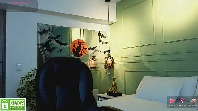 kataliina   online show from October 29, 2025, 12:04 pm