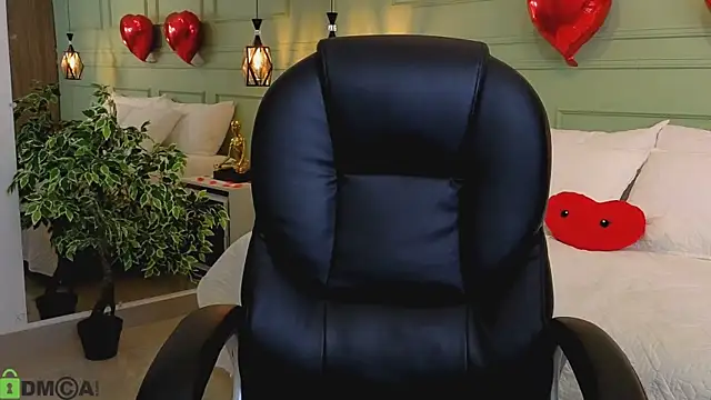 kataliina   online show from February 11, 2026, 11:43 am