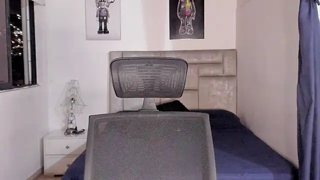 paul rogerr online show from November 18, 2025, 10:18 am