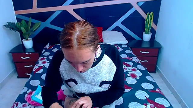 SofiaWet23 online show from September 18, 2025, 1:14 pm