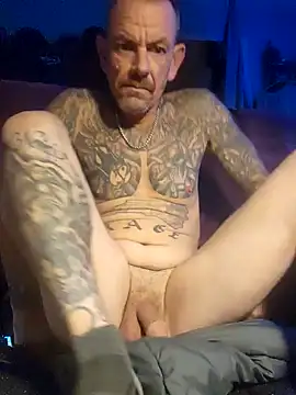 deepstroker42071 online show from January 14, 2025, 6:24 am