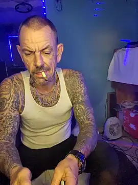 deepstroker42071 online show from December 25, 2024, 9:24 am