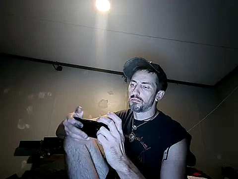 Bi curious86 online show from June 5, 2026, 3:33 am