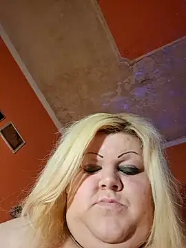 Snapshot of ducicsajsziii chatting on February 22, 2025, 11:13 am ducicsajsziii online show from February 22, 2025, 11:13 am