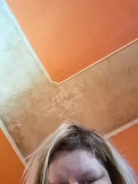 ducicsajsziii online show from April 3, 2026, 7:48 am