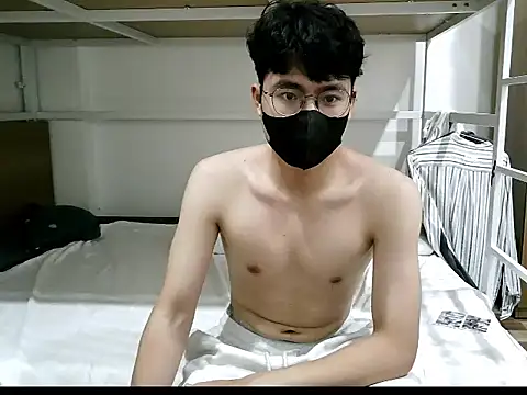 Gwencloudy online show from February 22, 2026, 9:22 am