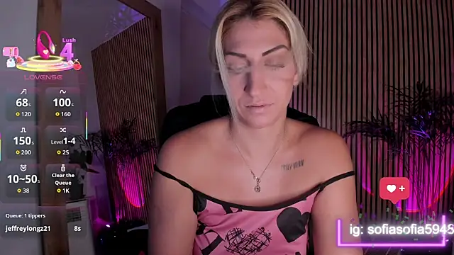 sofiah  online show from October 16, 2025, 5:49 am