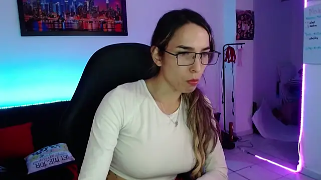 Niky 777 online show from November 4, 2025, 9:51 pm